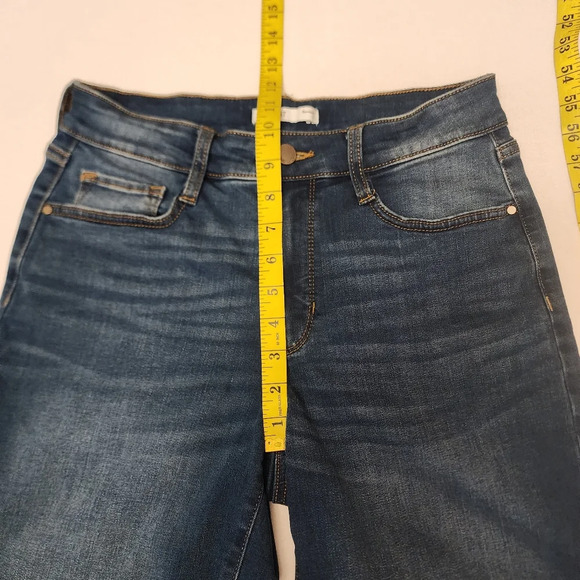 Nine West Womend Bermuda Frayed Denim Shorts Size 4 Loose Fit - Picture 5 of 10